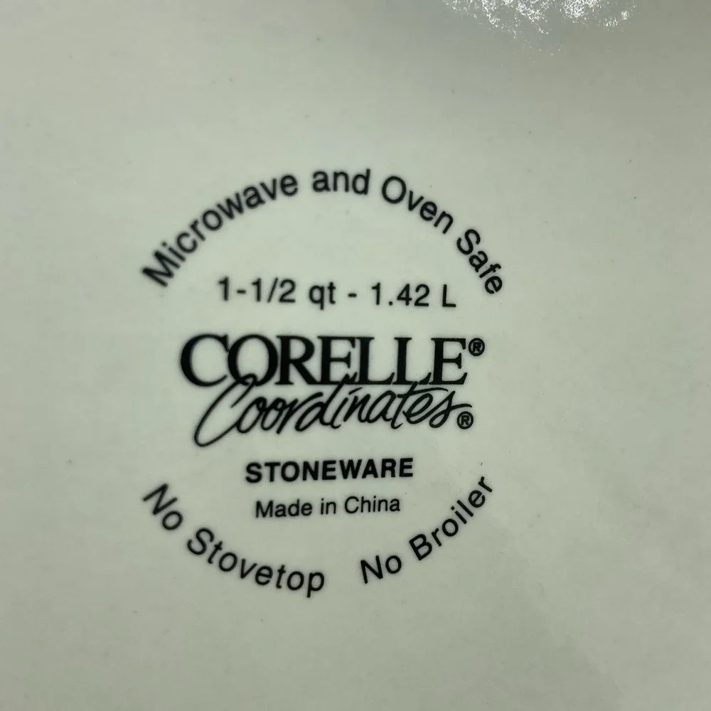 Corelle Abundance 1.5 QT Casserole Dish With Lid Stoneware Cozy Farmhouse Rustic